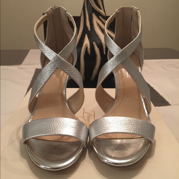 Shoes - Picture 2 of 4